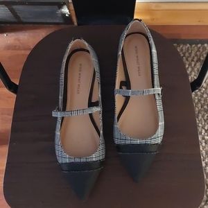 Used - WHO WHAT WEAR Flats